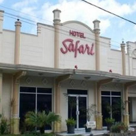 Hotel Safari Джембер Екстер'єр фото