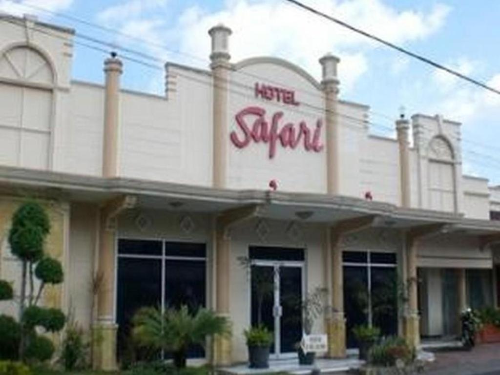 Hotel Safari Джембер Екстер'єр фото